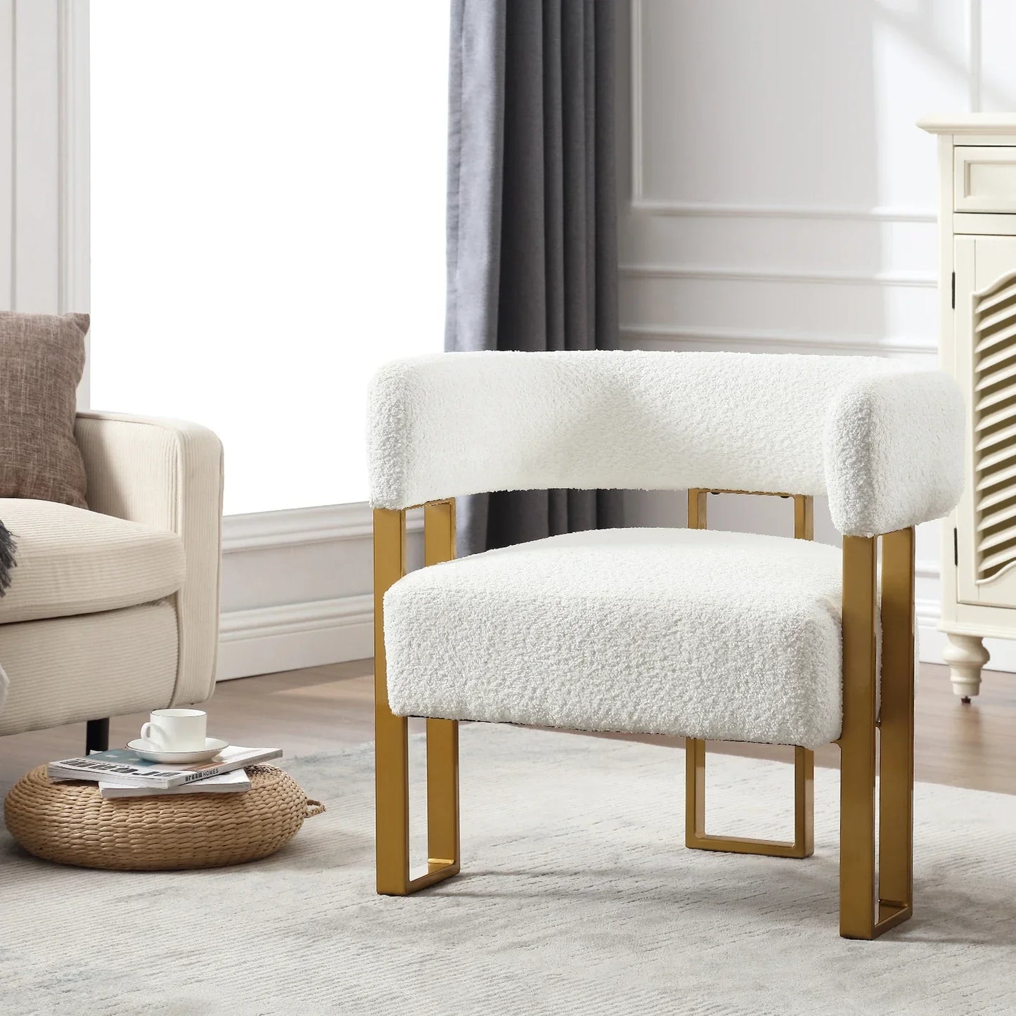 Fauteuil design en velours or & blanc S0e0f144aac724948abf6edc82bc10dd2a