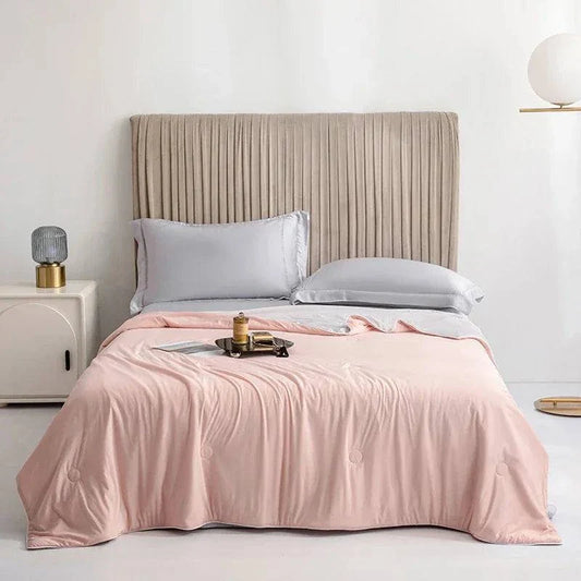Summer Cooling Blanket - Lightweight Duvet